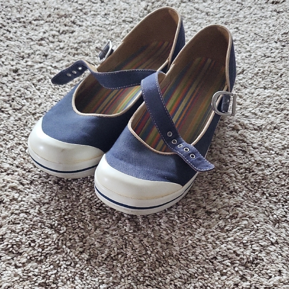 Stylish Navy Mary Jane Flats
